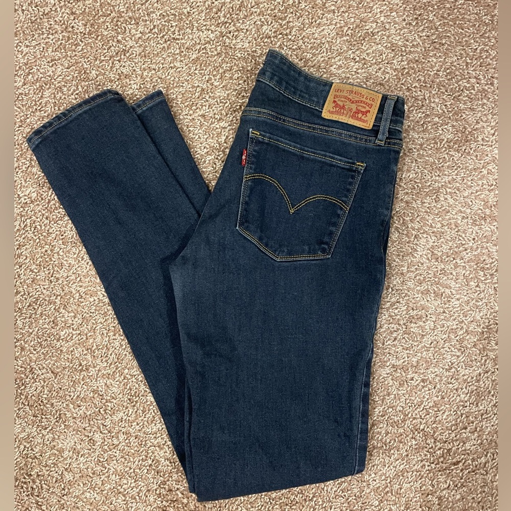 Levi’s Women’s 711 Skinny Jean Sz 29